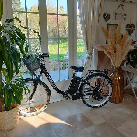 Couette-café Le Clos Bel Ami D'hôtes Avec Piscine Bec-de-Mortagne