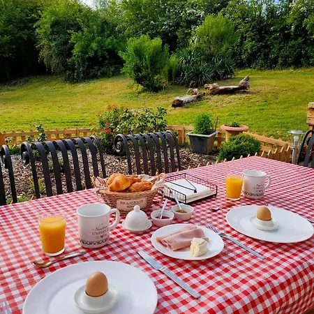 Le Clos Bel Ami D'hôtes Avec Piscine