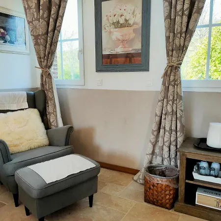 Couette-café Le Clos Bel Ami D'hôtes Avec Piscine