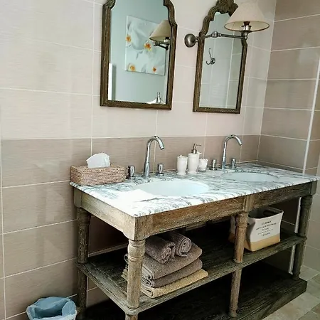 Le Clos Bel Ami D'hotes Avec Piscine فندق مبيت وإفطار Bec-de-Mortagne