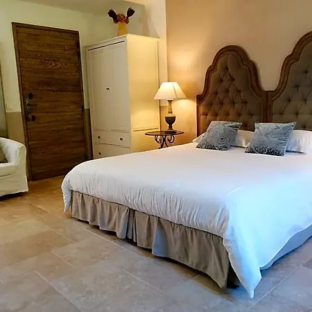 فندق مبيت وإفطار Le Clos Bel Ami D'hotes Avec Piscine 3*