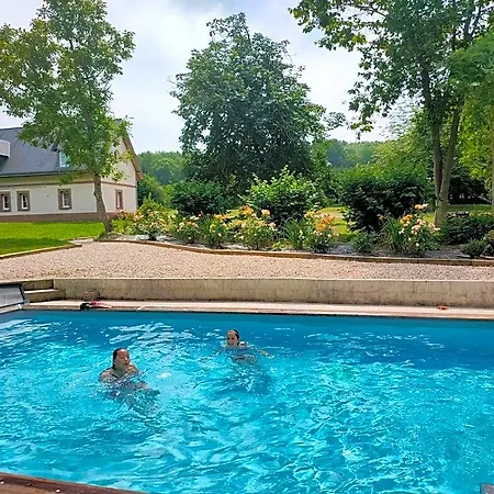 Le Clos Bel Ami D'hotes Avec Piscine