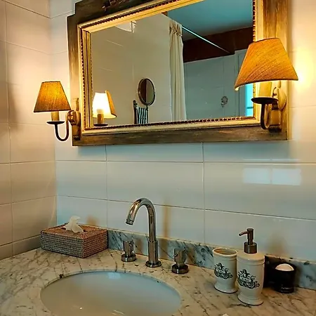 Le Clos Bel Ami D'hotes Avec Piscine فندق مبيت وإفطار 3*