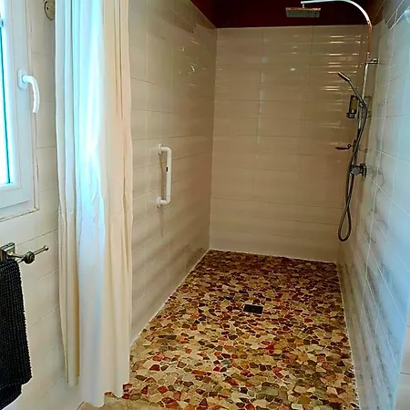 Le Clos Bel Ami D'hotes Avec Piscine
