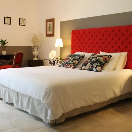 Le Clos Bel Ami D'hotes Avec Piscine Bed & Breakfast