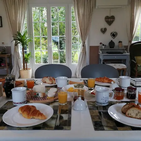 Le Clos Bel Ami D'hôtes Avec Piscine