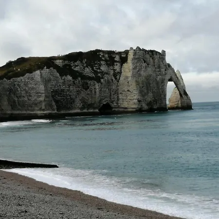 Le Clos Bel Ami D'hôtes Avec Piscine Couette-café 3*