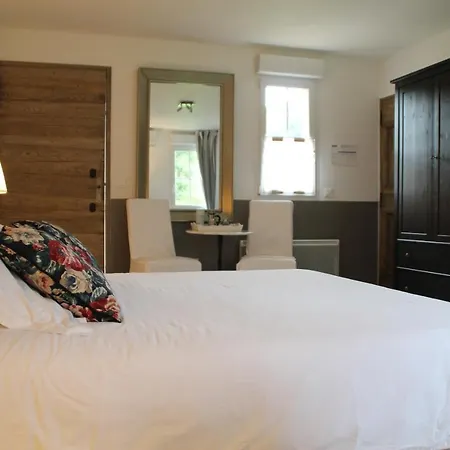 Le Clos Bel Ami D'hotes Avec Piscine