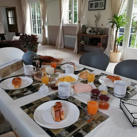 Le Clos Bel Ami D'hôtes Avec Piscine